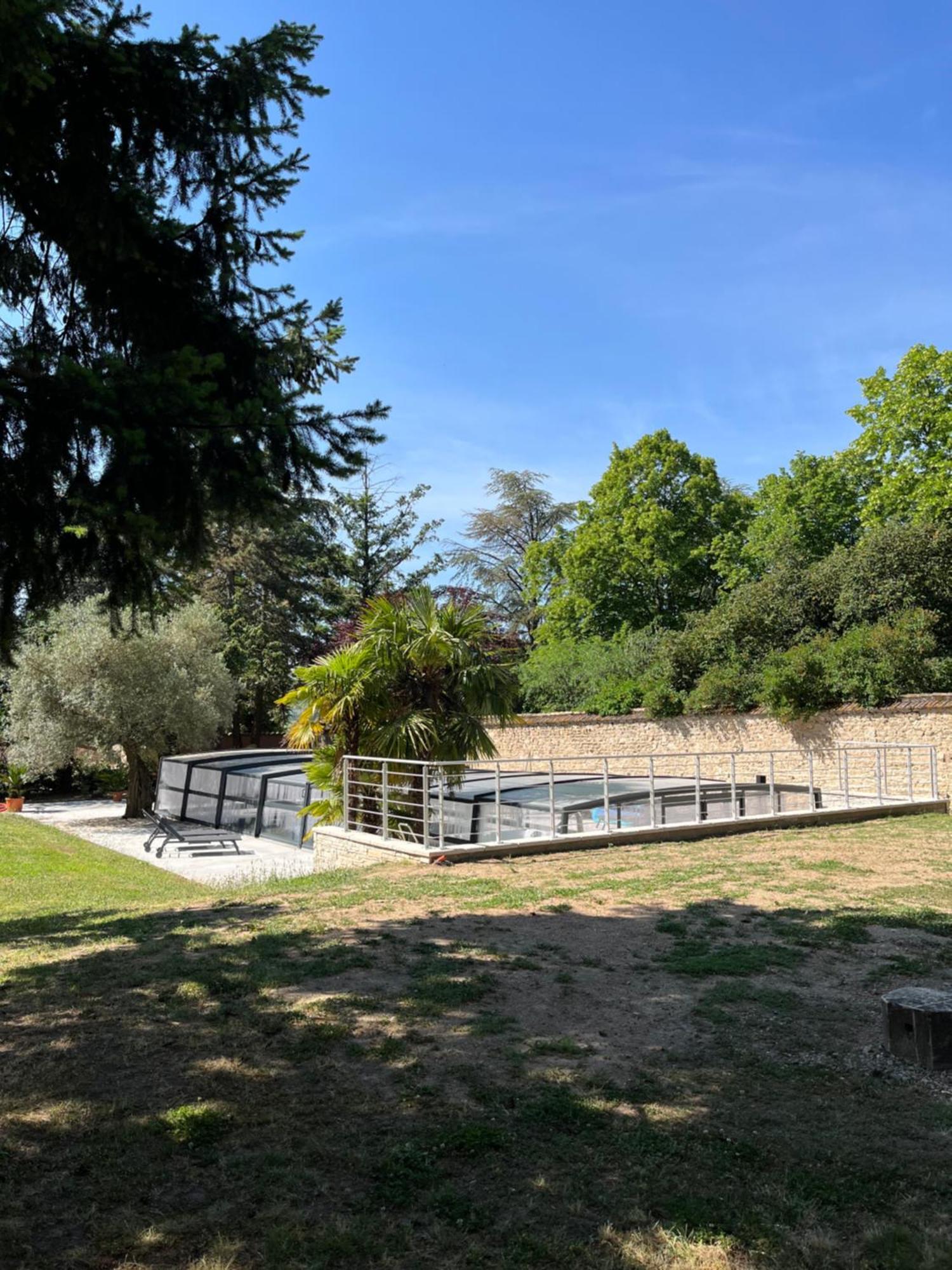 Chateau De La Chapelle Des Bois Fleurie Εξωτερικό φωτογραφία