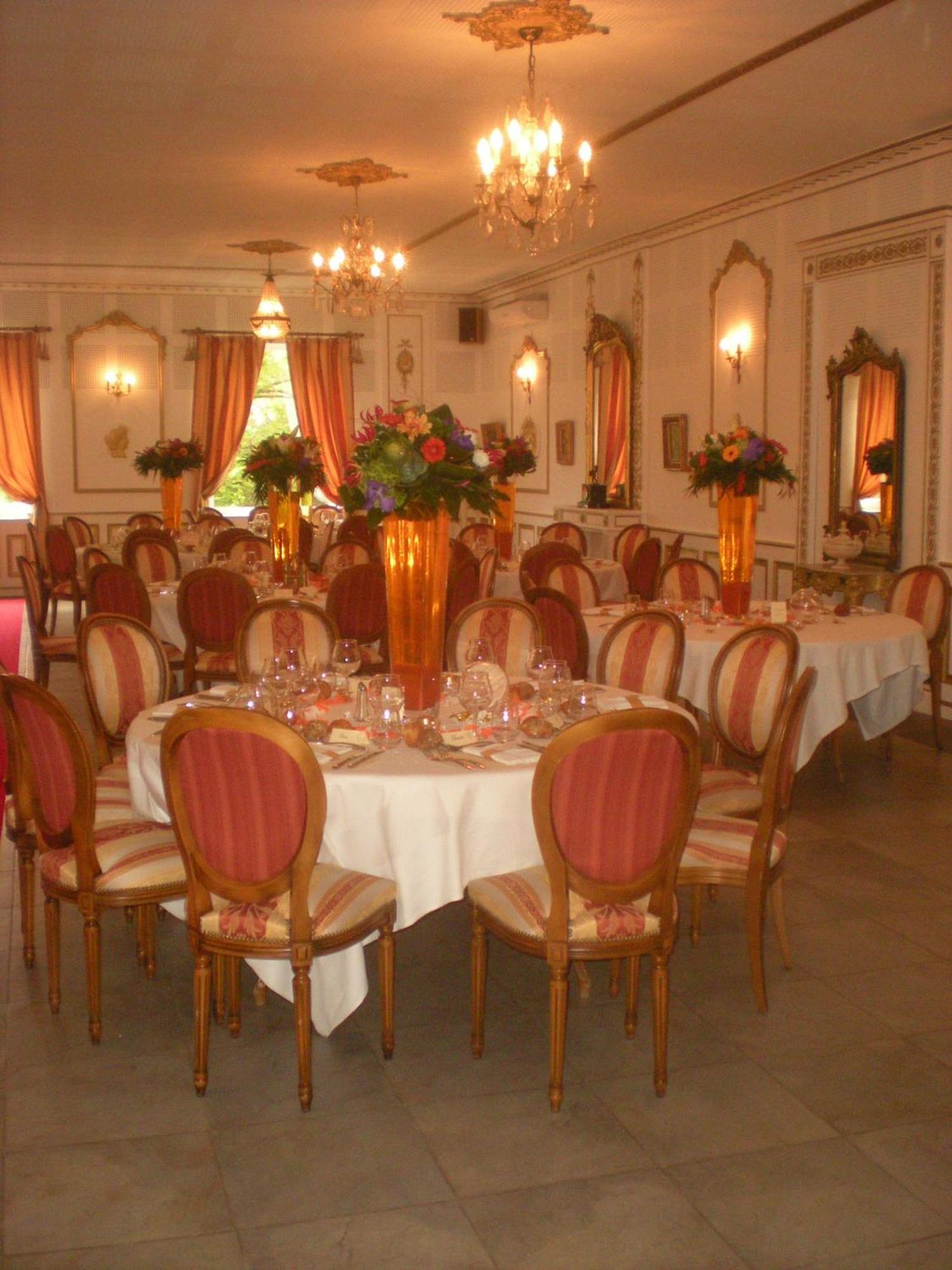 Chateau De La Chapelle Des Bois Fleurie Εξωτερικό φωτογραφία