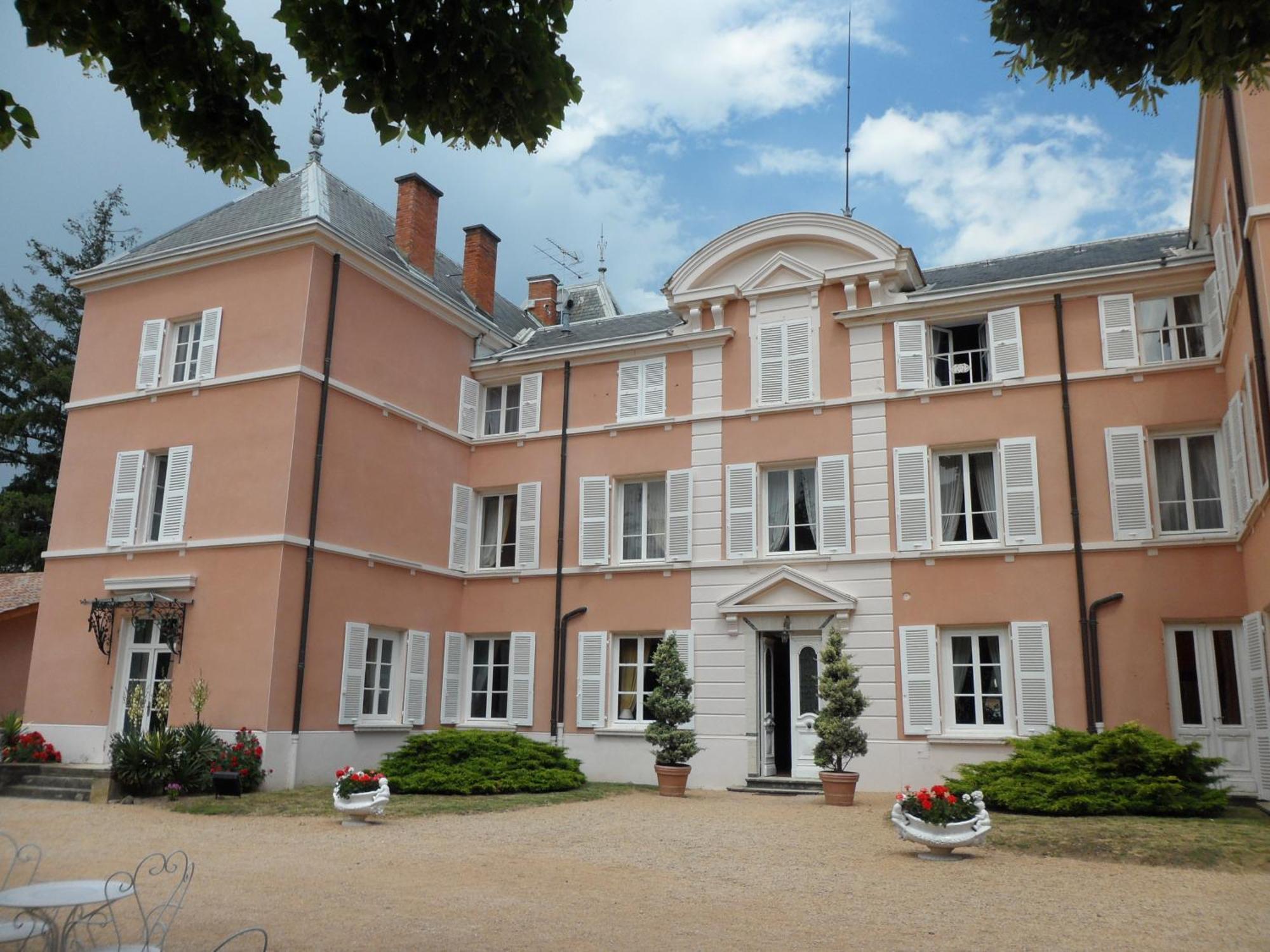 Chateau De La Chapelle Des Bois Fleurie Εξωτερικό φωτογραφία